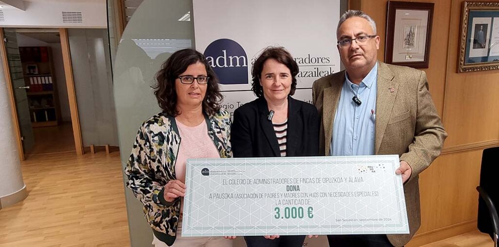 Entrega-donacion-Pausoka