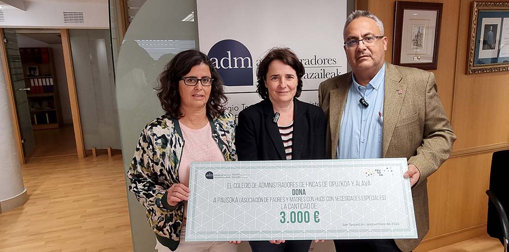 Entrega-donacion-Pausoka